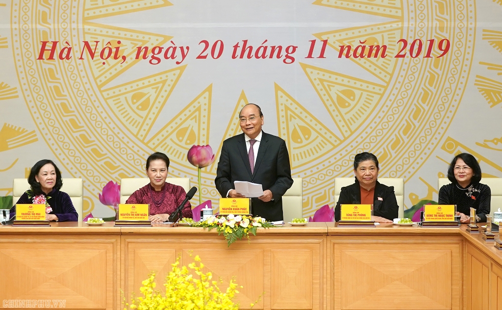 Việc phát huy vai trò phụ nữ có ý nghĩa quyết định với nhiều mục tiêu phát triển của đất nước viec phat huy vai tro phu nu co y nghia quyet dinh voi nhieu muc tieu phat trien cua dat nuoc