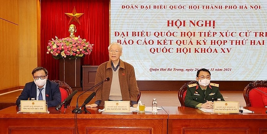 Tổng Bí thư Nguyễn Phú Trọng trao đổi ới cử tri 3 quận tại cuộc tiếp xúc