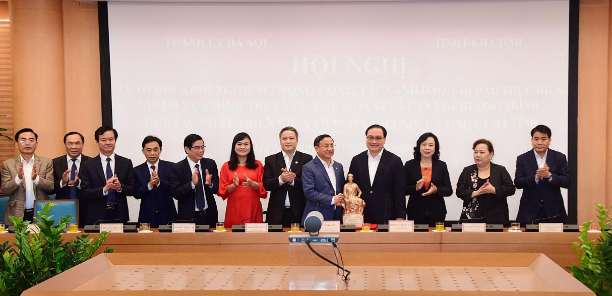 Hà Nội – Hà Tĩnh trao đổi kinh nghiệm quản lý và đẩy mạnh hợp tác, phát triển ha noi ha tinh trao doi kinh nghiem quan ly va day manh hop tac phat trien