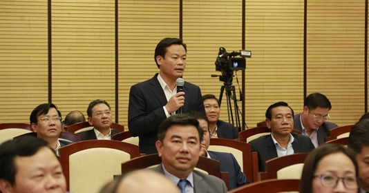 Đại biểu chất vấn hoạt động khiêu dâm tại quán karaoke, lãnh đạo các Sở, quận nói gì?