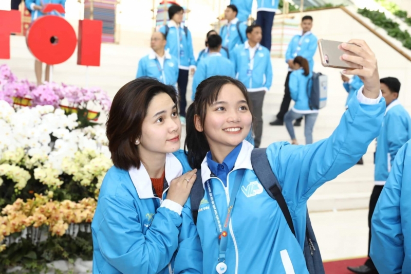 trien lam anh toi yeu to quoc toi hoi tu sac mau 54 dan toc anh em