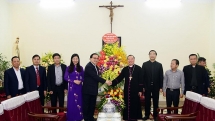 Bí thư Thành ủy Hoàng Trung Hải chúc mừng Tòa Tổng Giám mục Hà Nội nhân dịp Giáng sinh