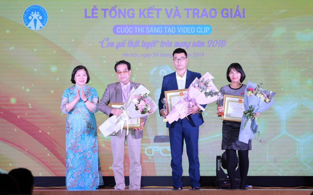 chi cuc dan so khhgd tinh quang ninh dat giai nhat cuoc thi sang tao video clip con gai that tuyet nam 2019