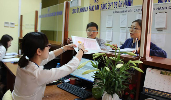 ha noi lay nguoi dan va doanh nghiep la trung tam phuc vu