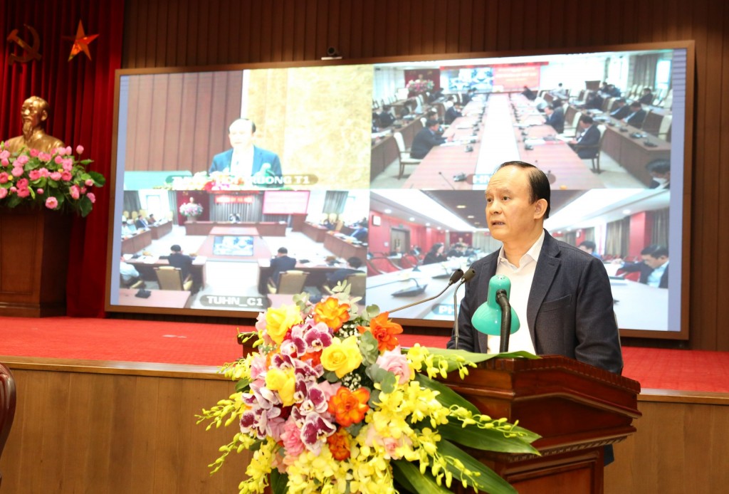 Chủ tịch HĐND TP Nguyễn Ngọc Tuấn phát biểu tại hội nghị