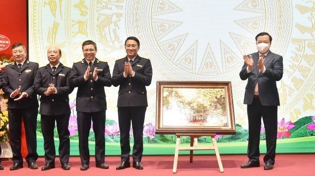 Ngành Thuế cùng thành phố tháo gỡ khó khăn, vướng mắc, thúc đẩy sản xuất kinh doanh