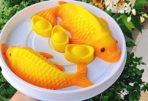 Cá chép "giả" cúng ông Công ông Táo được chuộng