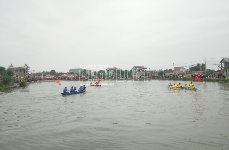 xa hoa loc thanh hoa ve lang van hoa bai trung xem hoi dua thuyen