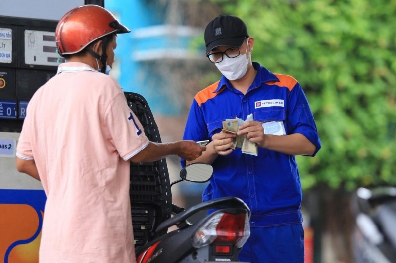 Bộ Công thương muốn giao Bộ Tài chính quản lý toàn bộ việc điều hành giá xăng dầu