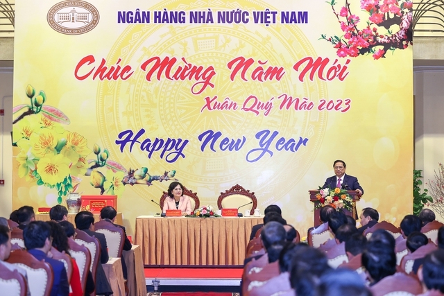 Năm 2023, ngành ngân hàng cần tập trung tháo gỡ khó khăn cho bất động sản, trái phiếu