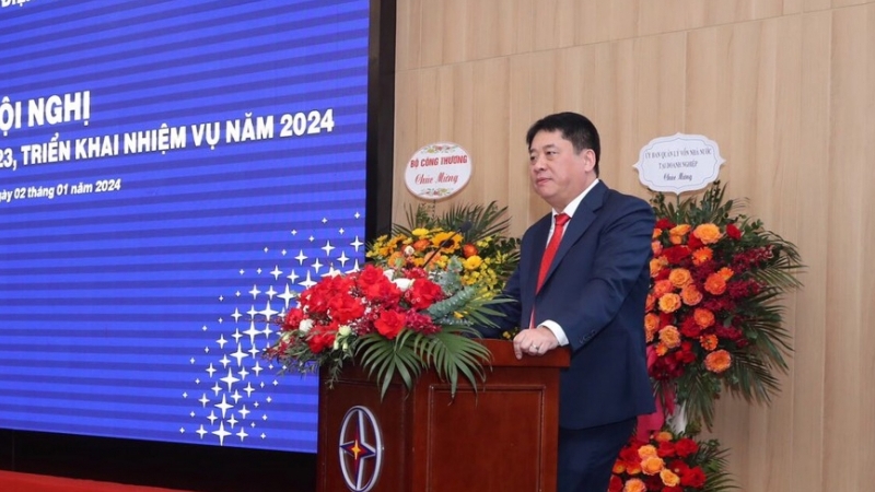 Năng lượng tái tạo chiếm 27% công suất toàn hệ thống điện