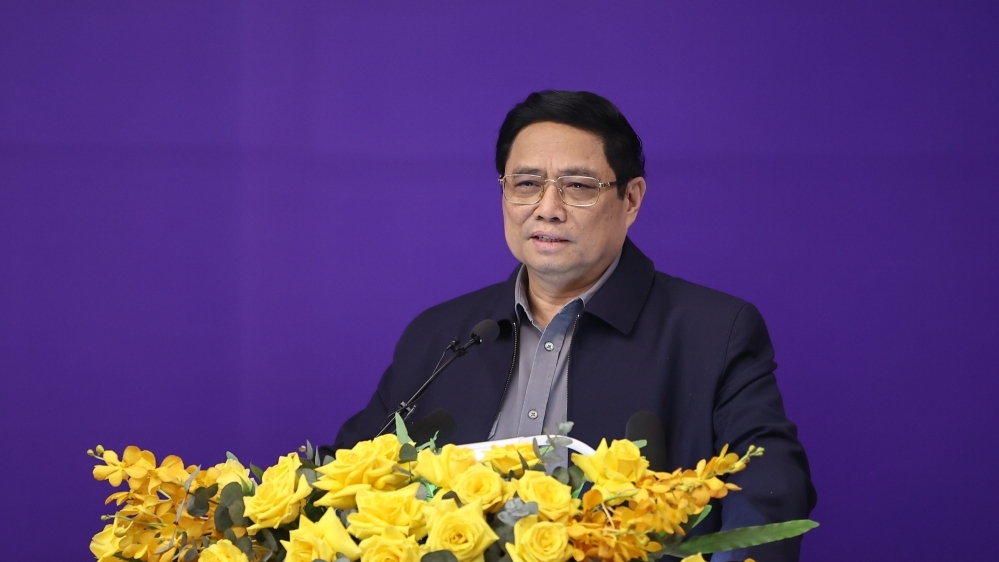 Thủ tướng: Không để lãng phí nguồn năng lượng mặt trời và gió