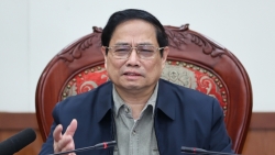 Thủ tướng: Tổng lực để hoàn thành đường dây 500kV mạch 3 kéo điện ra Bắc