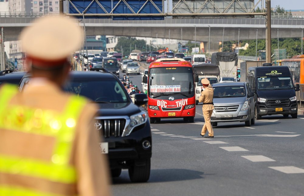 Cục CSGT: Sớm có cơ chế trả tiền cho người phản ánh vi phạm giao thông Cục CSGT: Sớm có cơ chế trả tiền cho người phản ánh vi phạm giao thông