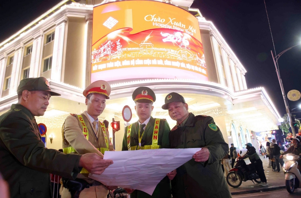 Công an Hà Nội bảo đảm an toàn cho Nhân dân dịp Tết Dương lịch 2026