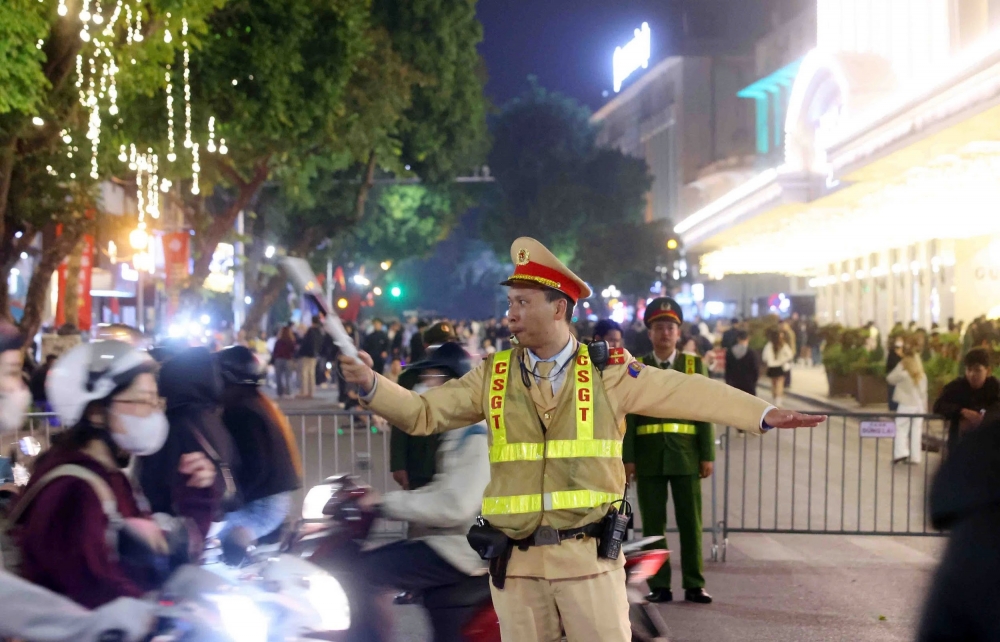 Công an Hà Nội bảo đảm an toàn cho Nhân dân dịp Tết Dương lịch 2026