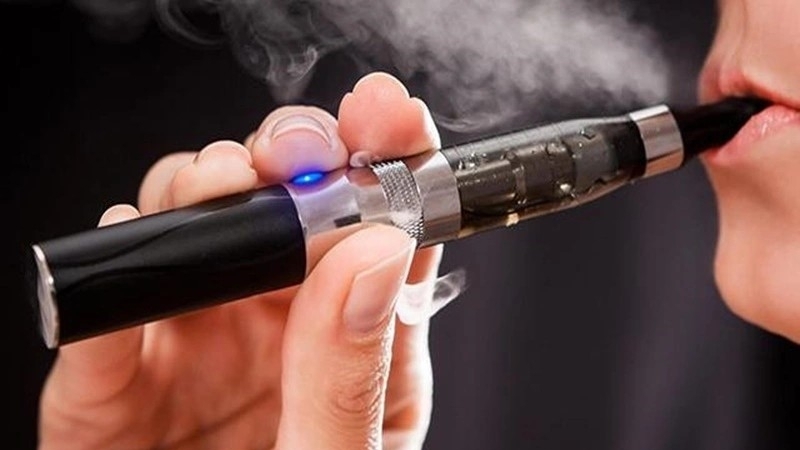 Chứa chấp người hút thuốc lá điện tử sẽ bị phạt tới 10 triệu đồng