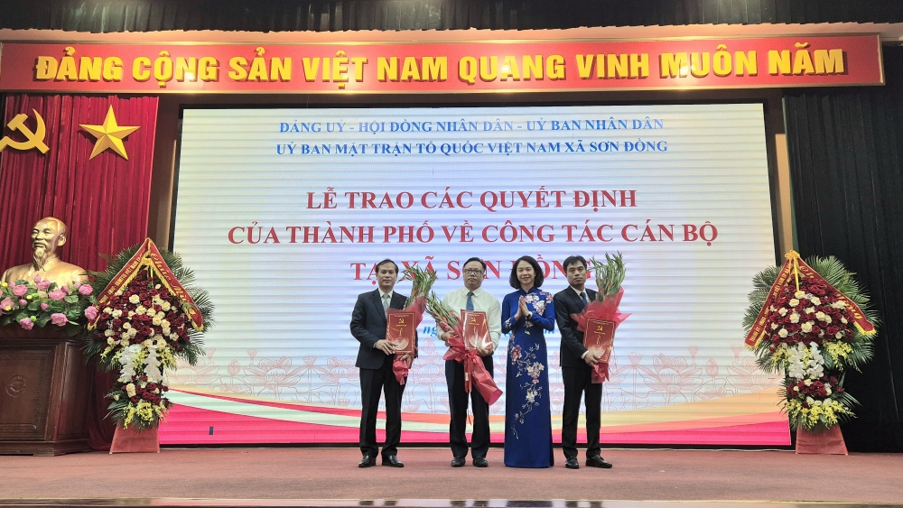 Đảng bộ, chính quyền xã Sơn Đồng chào đón năm 2026 với khí thế mới