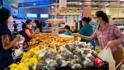 nguoi viet than trong hon trong chi tieu cat giam mua sam hang xa xi