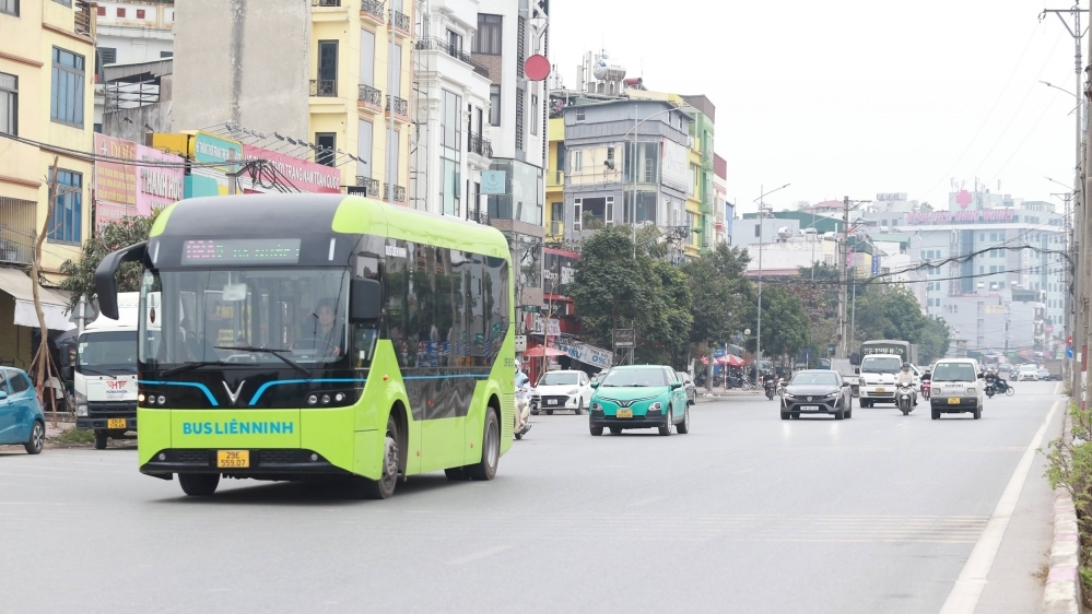 CSGT Hà Nội rà soát, xử lý 51 điểm, tuyến đường hay ùn tắc giao thông