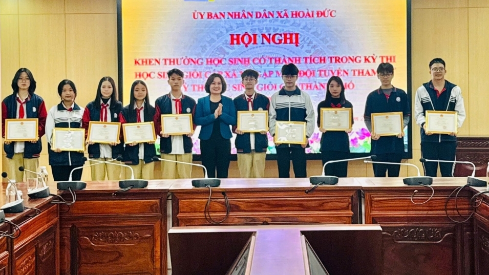Xã Hoài Đức gặp mặt động viên các thí sinh thi học sinh giỏi cấp thành phố