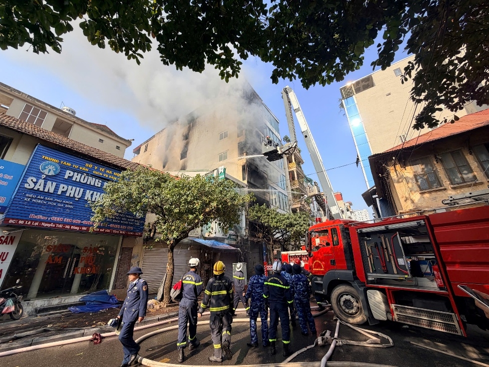Công an Hà Nội thông tin vụ cháy nhà 7 tầng khiến 2 người chết ở Hà Đông