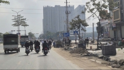 Hà Nội tạm dừng thi công đào đường, vỉa hè