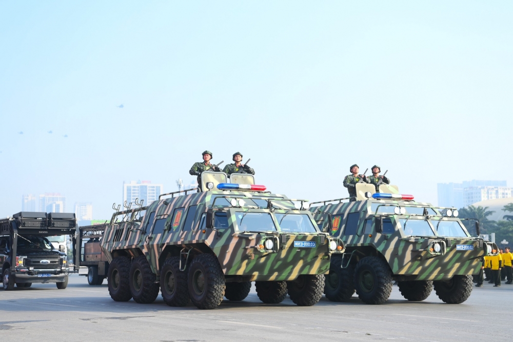 Hình ảnh đội quân tinh nhuệ, dàn khí tài hiện đại bảo vệ Đại hội XIV của Đảng