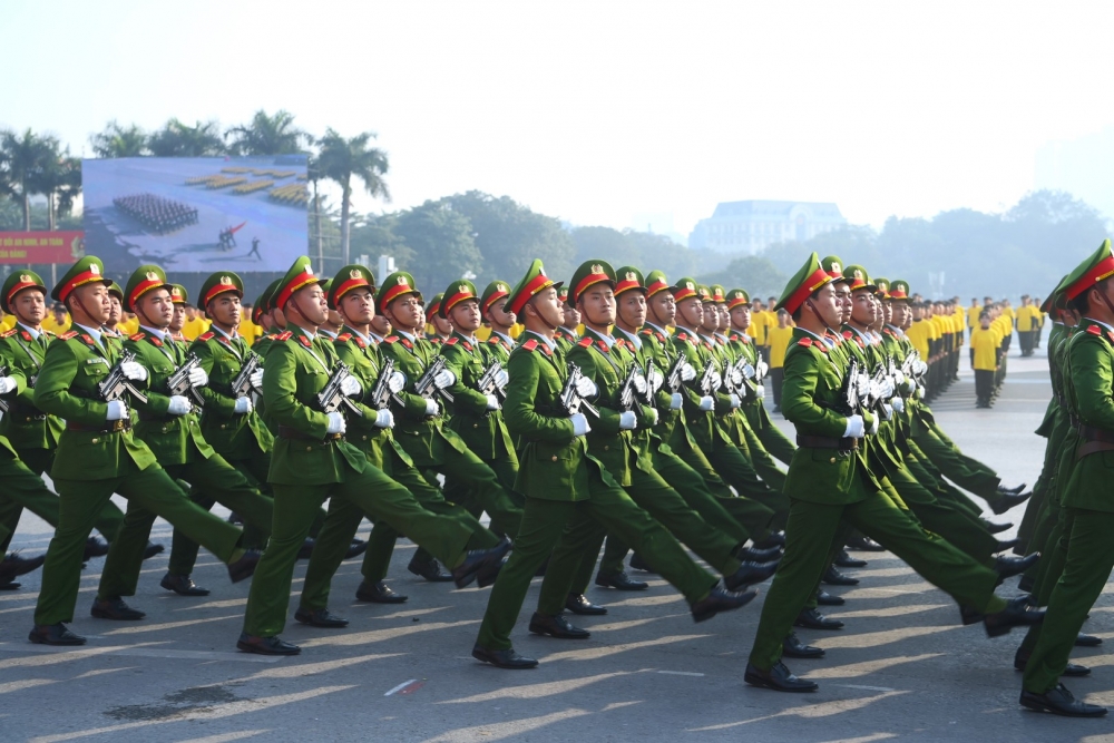 Hình ảnh đội quân tinh nhuệ, dàn khí tài hiện đại bảo vệ Đại hội XIV của Đảng