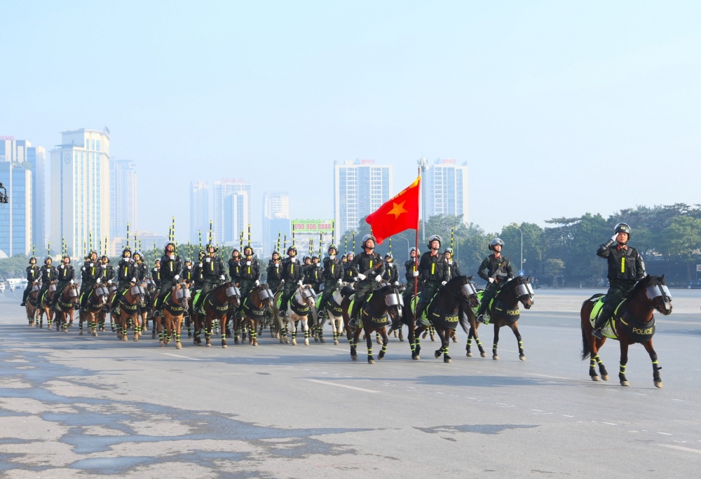 Hình ảnh đội quân tinh nhuệ, dàn khí tài hiện đại bảo vệ Đại hội XIV của Đảng