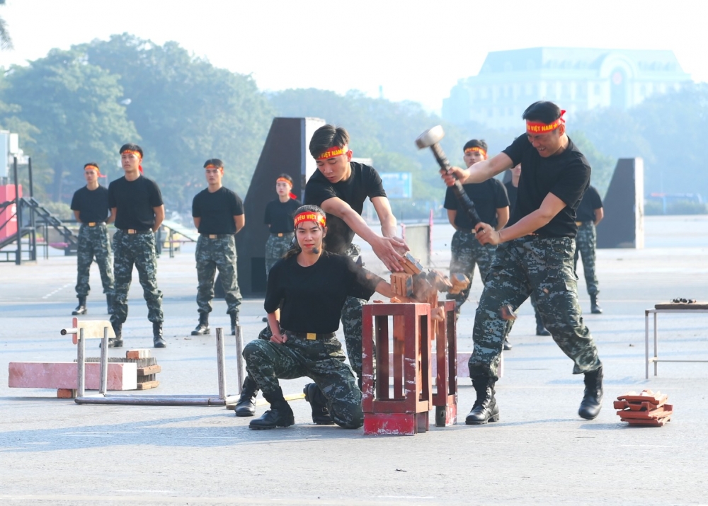 Hình ảnh đội quân tinh nhuệ, dàn khí tài hiện đại bảo vệ Đại hội XIV của Đảng