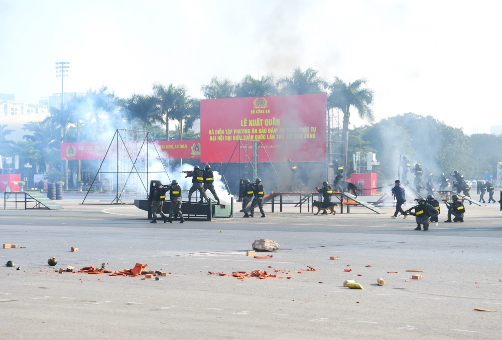 Hình ảnh đội quân tinh nhuệ, dàn khí tài hiện đại bảo vệ Đại hội XIV của Đảng