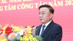 mat tran phai la hat nhan trong cong tac bao ve nen tang tu tuong cua dang