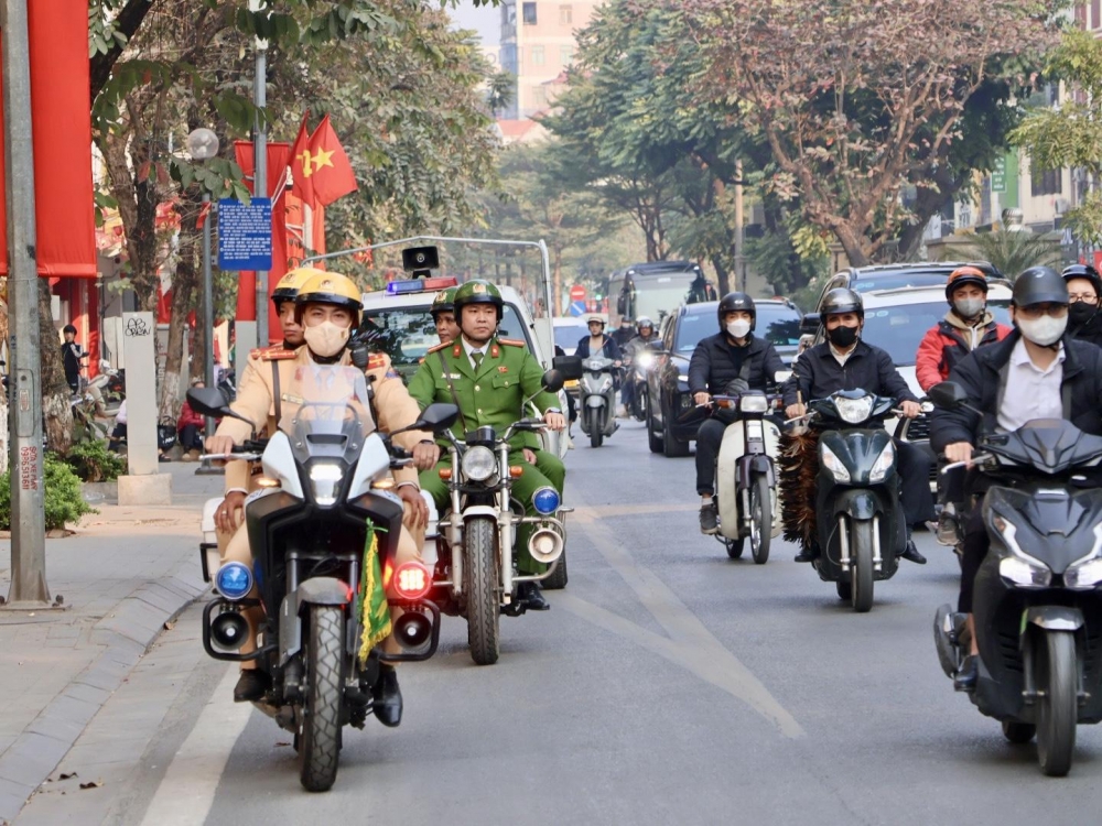 Công an Hà Nội chủ động tuần tra, bảo đảm an ninh cho Đại hội XIV của Đảng