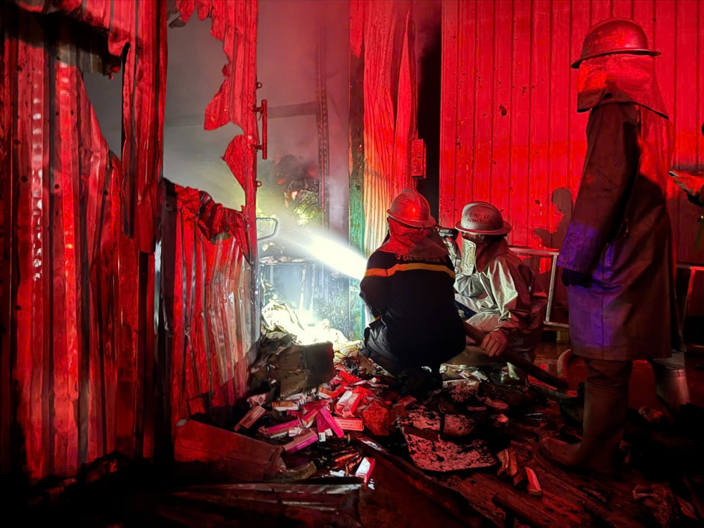 Cháy tại kho hàng của Công ty Logistic dược phẩm Đông Á