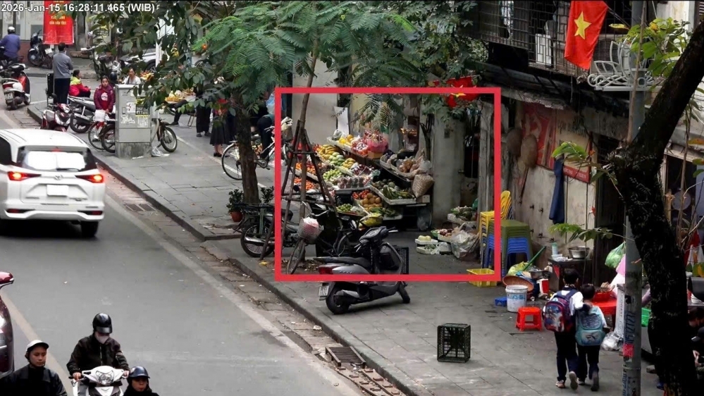 Hà Nội: Vứt rác bừa bãi, bán hàng lấn chiếm vỉa hè sẽ bị “phạt nguội” từ camera AI
