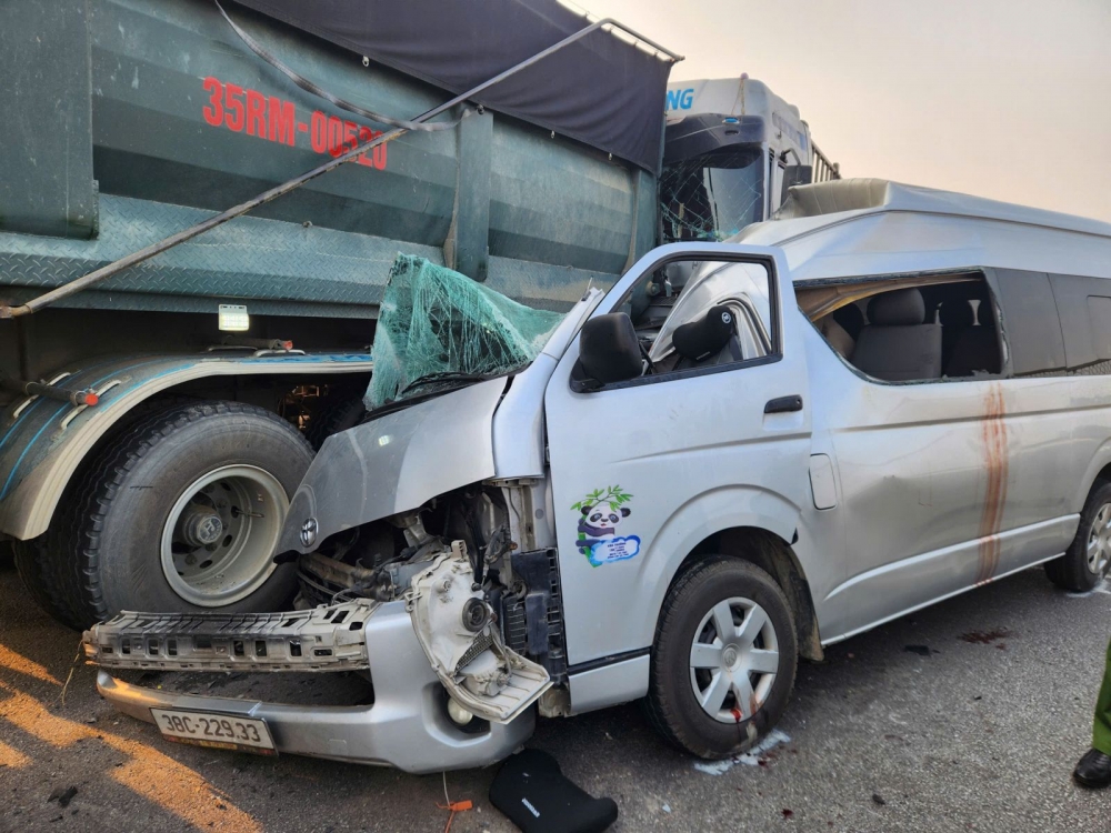 Khởi tố vụ tai nạn giao thông làm 4 người chết trên cao tốc Mai Sơn - QL45