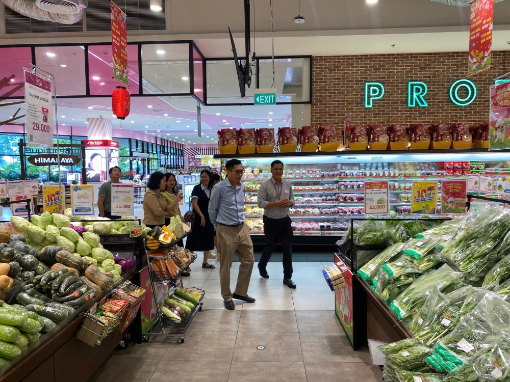 Kiểm tra việc cung ứng hàng hóa, bình ổn thị trường Tết tại nhiều tỉnh, thành