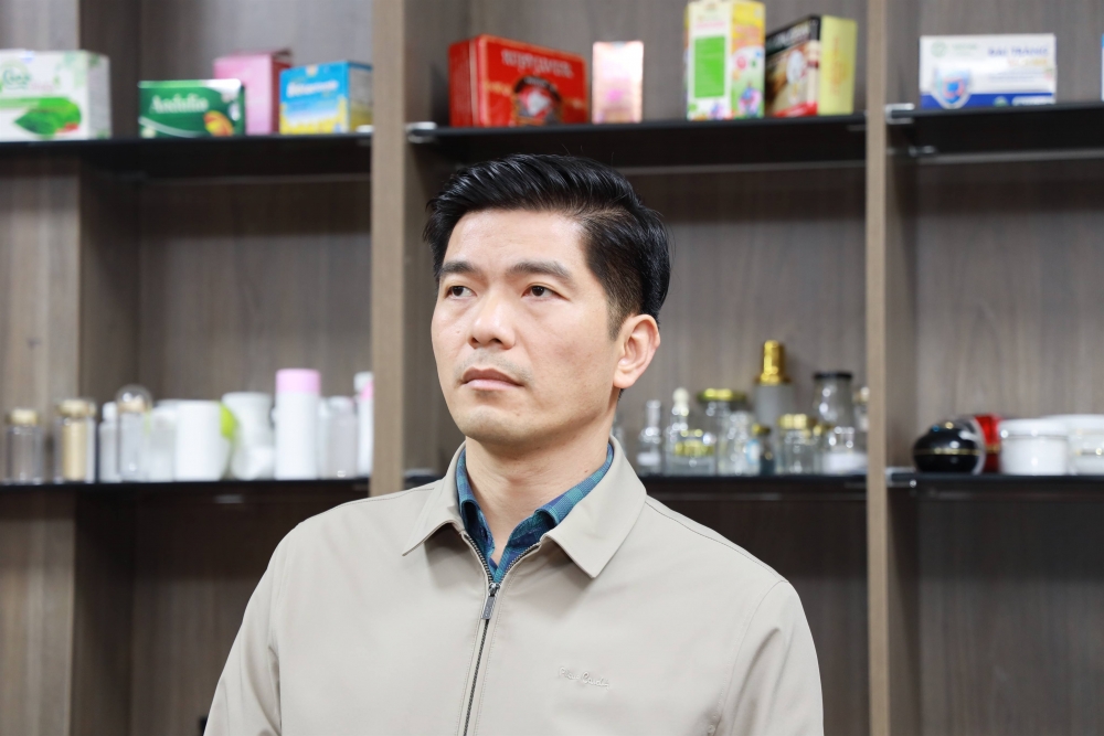 Hàng trăm cảnh sát vây bắt, phá đường dây thực phẩm chức năng giả đặc biệt lớn