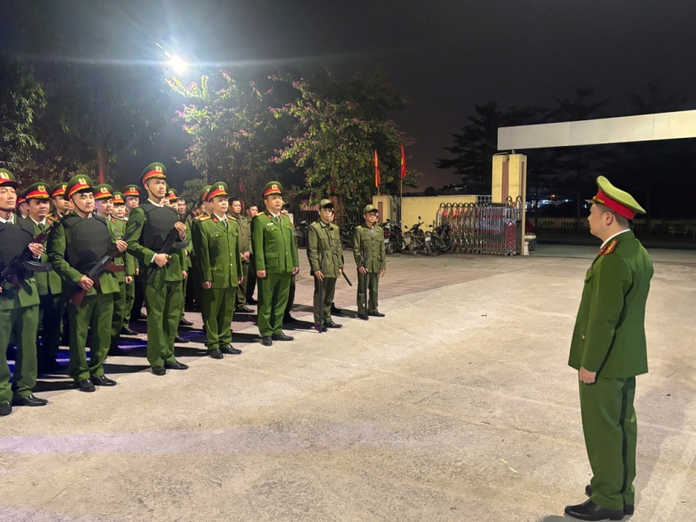 Công an các xã, phường tại Hà Nội tăng cường tuần tra đêm bảo vệ Đại hội Đảng