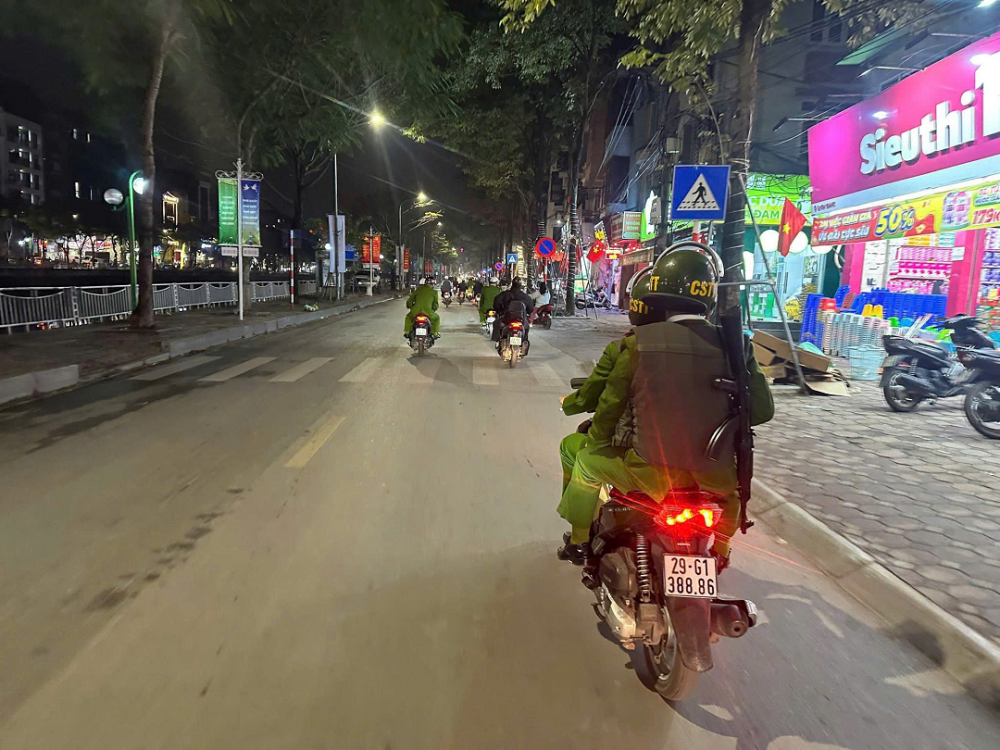 Công an các xã, phường tại Hà Nội tăng cường tuần tra đêm bảo vệ Đại hội Đảng