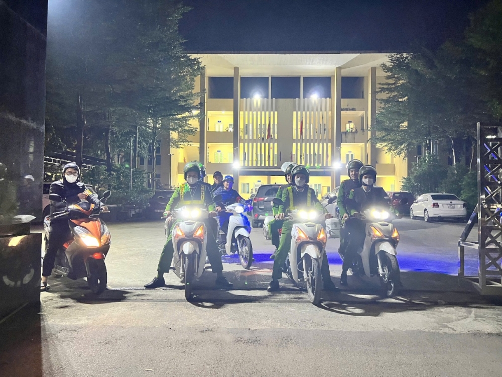 Công an các xã, phường tại Hà Nội tăng cường tuần tra đêm bảo vệ Đại hội Đảng