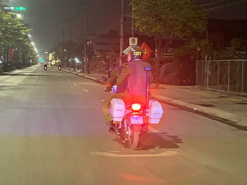 Công an các xã, phường tại Hà Nội tăng cường tuần tra đêm bảo vệ Đại hội Đảng