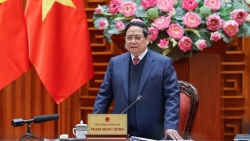 thu tuong su dung toi da cac cong cu de kiem soat lai suat phu hop