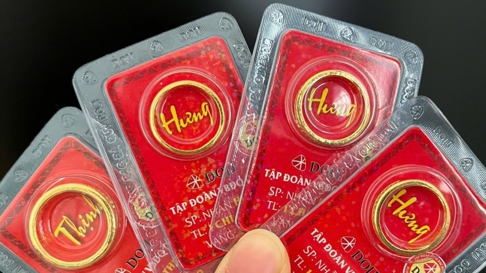 Giá vàng tiếp tục tăng phá vỡ mọi kỷ lục, cẩn trọng khi xuống tiền