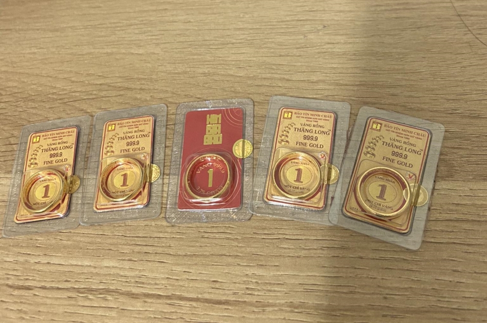 Giá vàng tiếp đà leo thang, cao chưa từng có