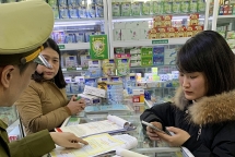 Lạng Sơn xử phạt hai cửa hàng tăng 300% giá bán khẩu trang