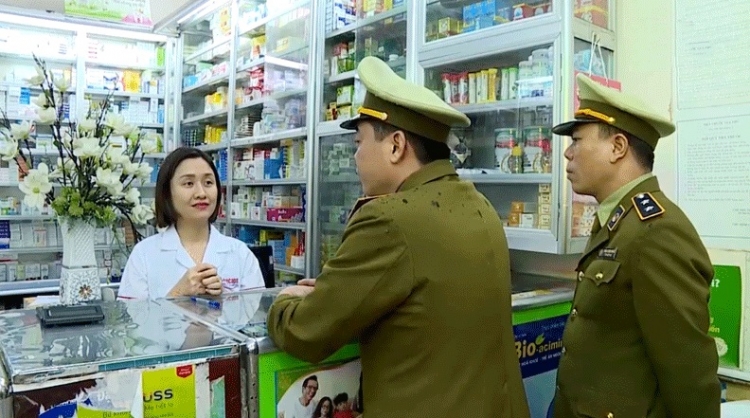 ngay thu sau xu ly them 672 vu vi pham ve kinh doanh khau trang