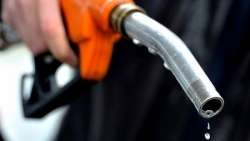 Bộ Công thương rút giấy phép 6 thương nhân phân phối xăng dầu