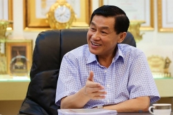 ong johnathan hanh nguyen boi thu nho thoi trang hang hieu